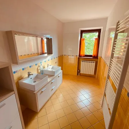 Villa Paradise With Swimming Pool