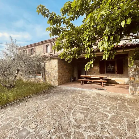 Vila Paradise With Swimming Pool Koper