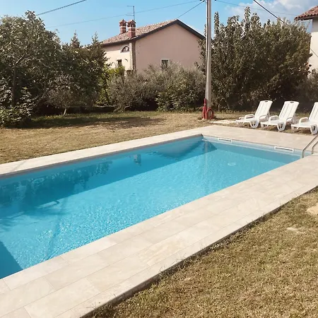 Paradise With Swimming Pool Villa *